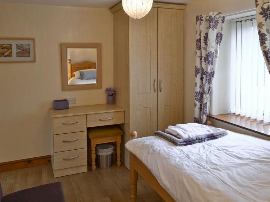 Milking Parlour - UK4017