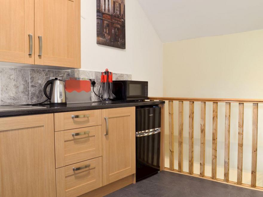 Holmefield Coach House - UK4039