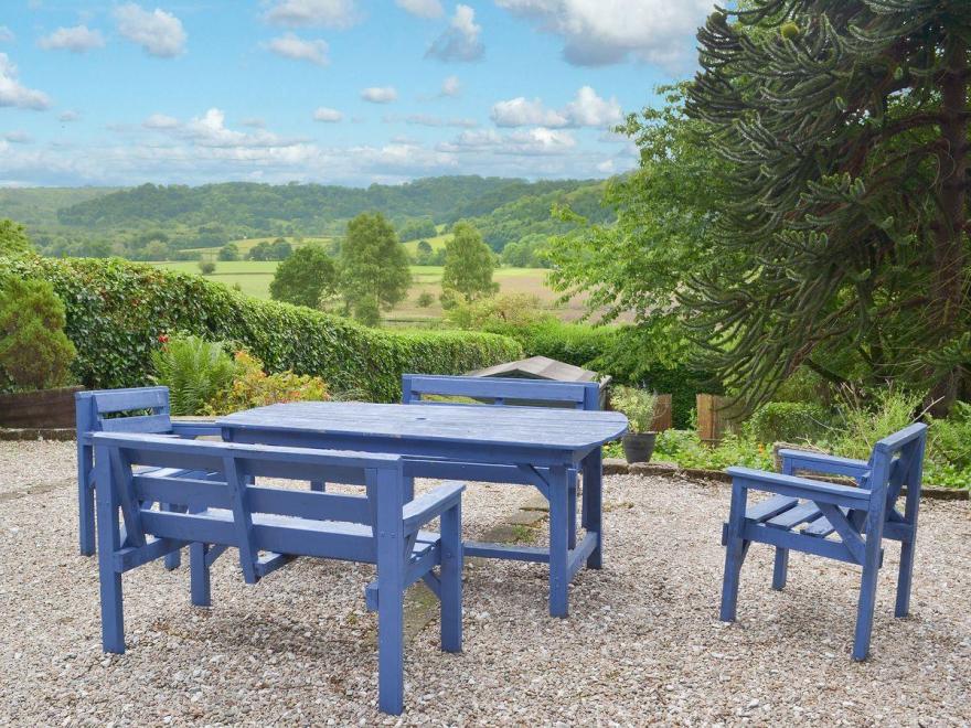 Holmefield Cottage - UK4106