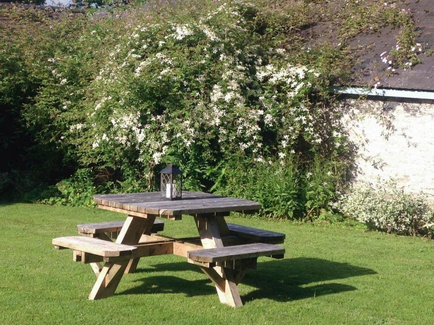 Buttercup Down - UK4050