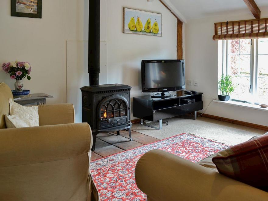 Old Ford House Studio Apartment