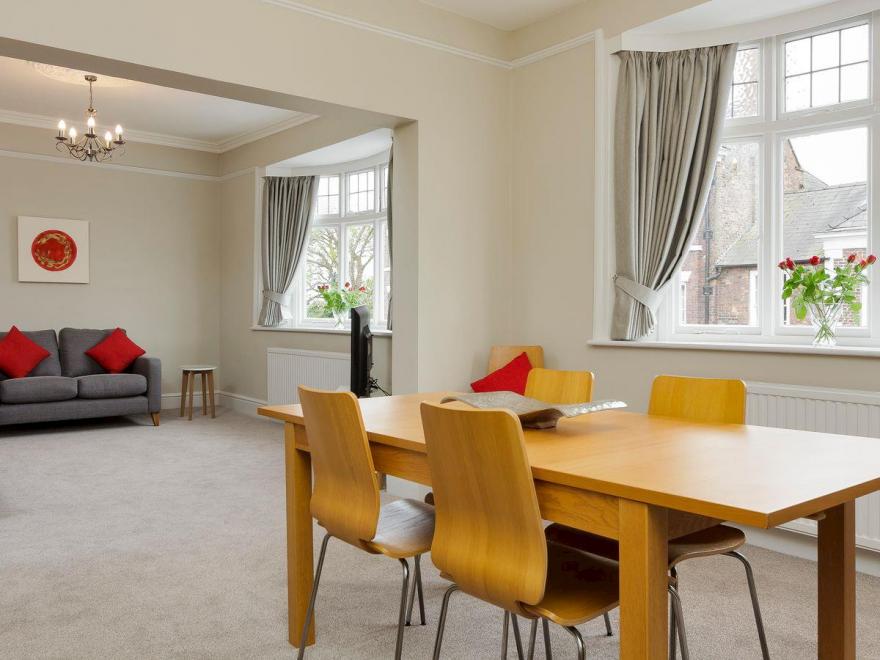 Victoria Apartments1