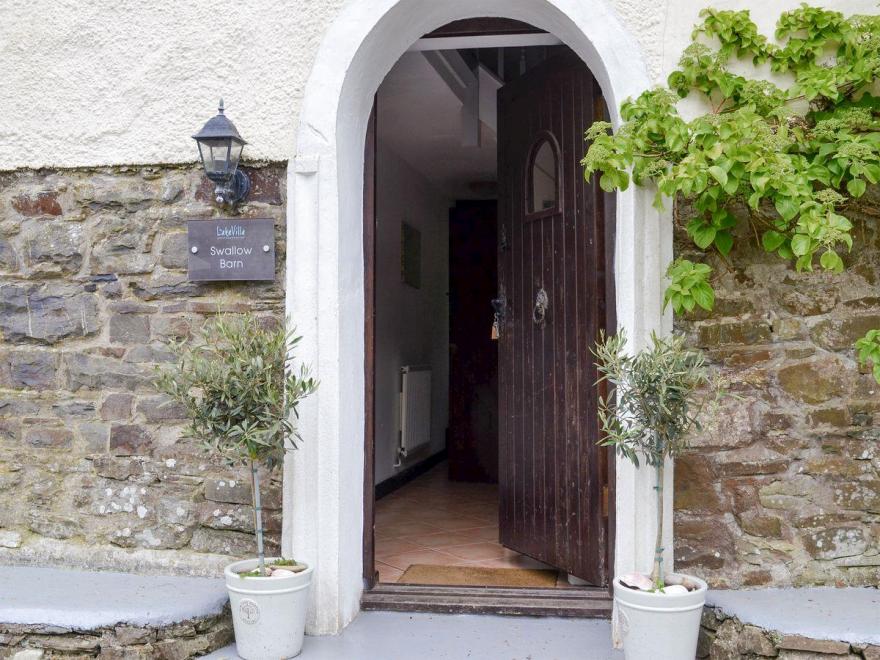 Swallow Barn - UKC1886