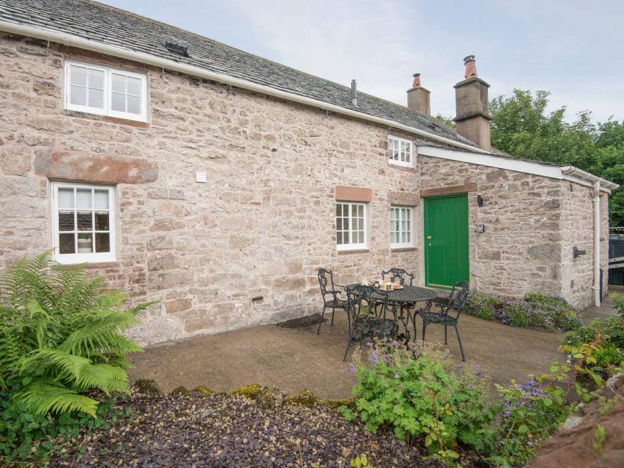 18 Lowther Village - UKC1920