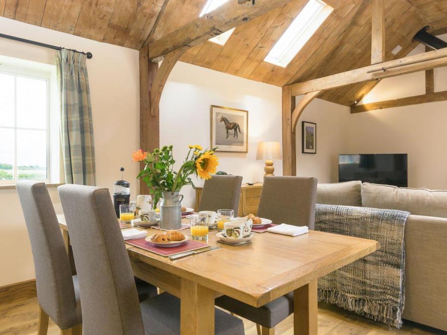 The Calf Shed-UKC2113