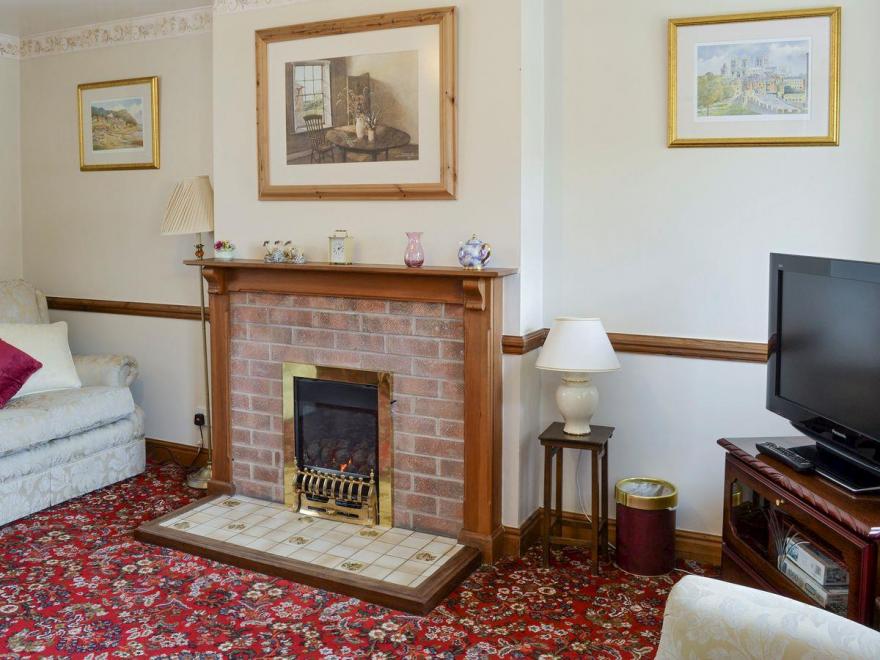 Cow Pasture Cottage - UK2297