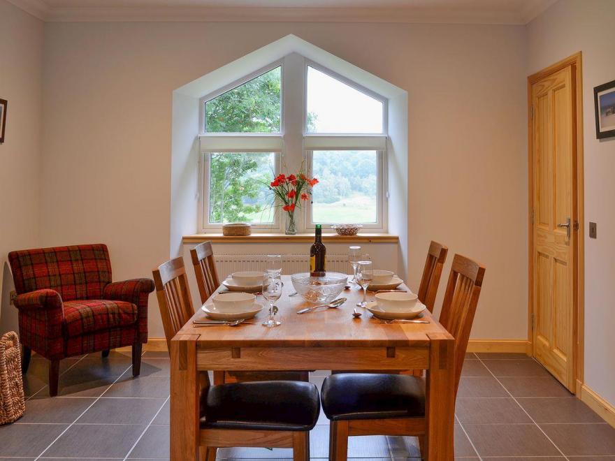 Tornahatnach - UK5177