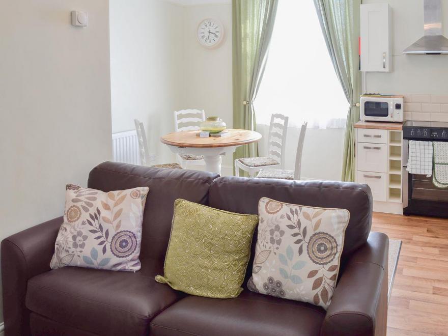 Olive Tree Apartment-UKC2243