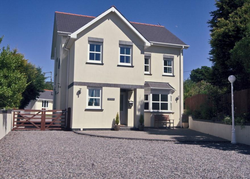 Four Seasons - HW7432