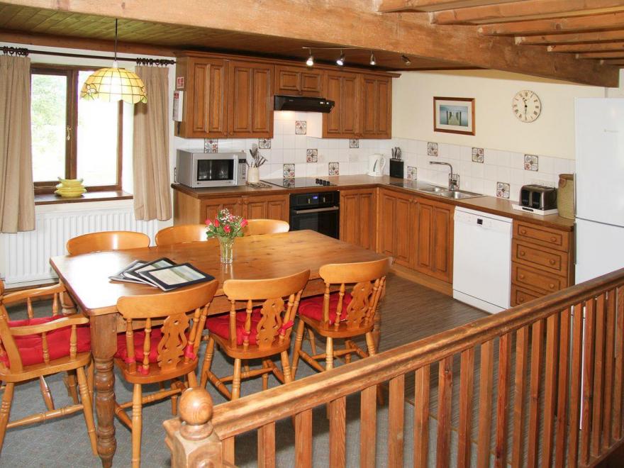 Saddleback Barn-UK1160