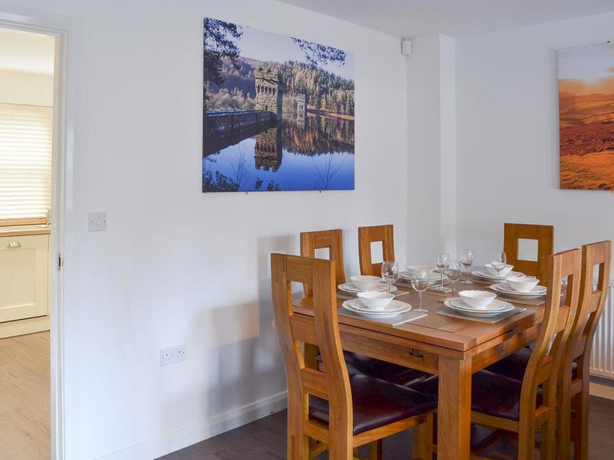 Doctors Gate - UK4119