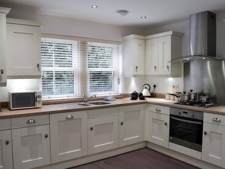 Doctors Gate - UK4119