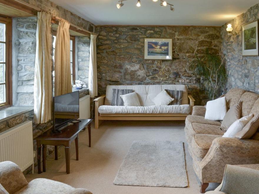 Mum's Cottage - UKC2404