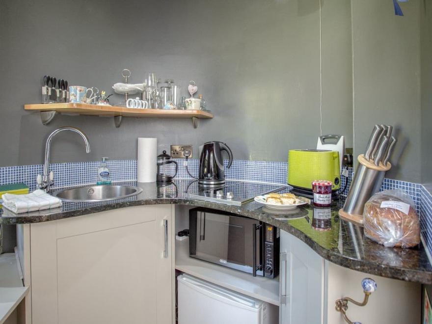 Garden Rooms - UKC2426