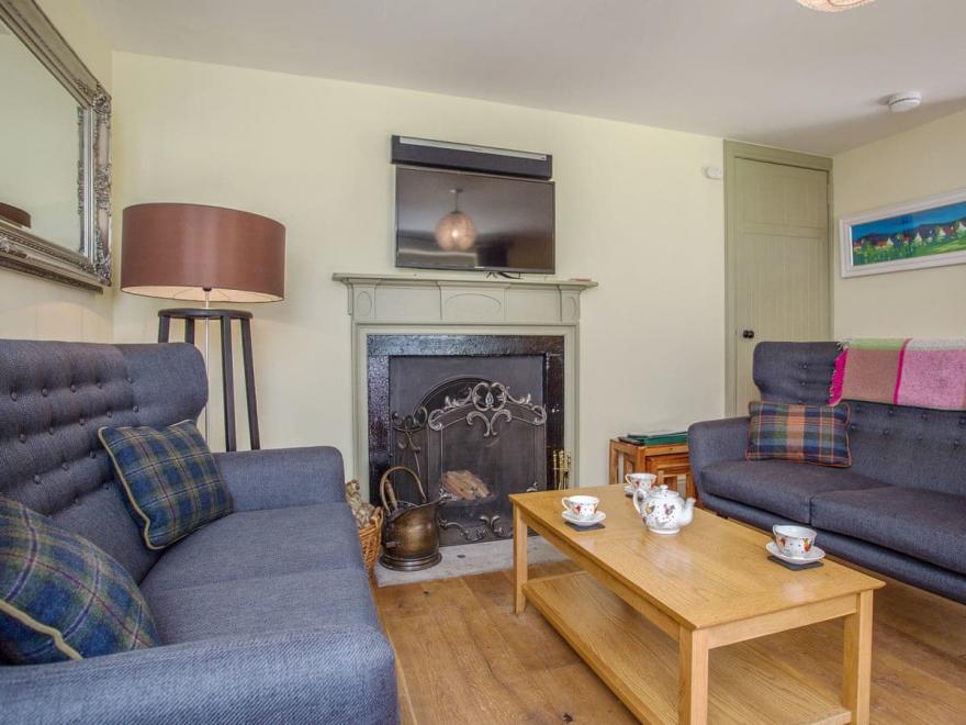 Gardener's Cottage - UKC2427