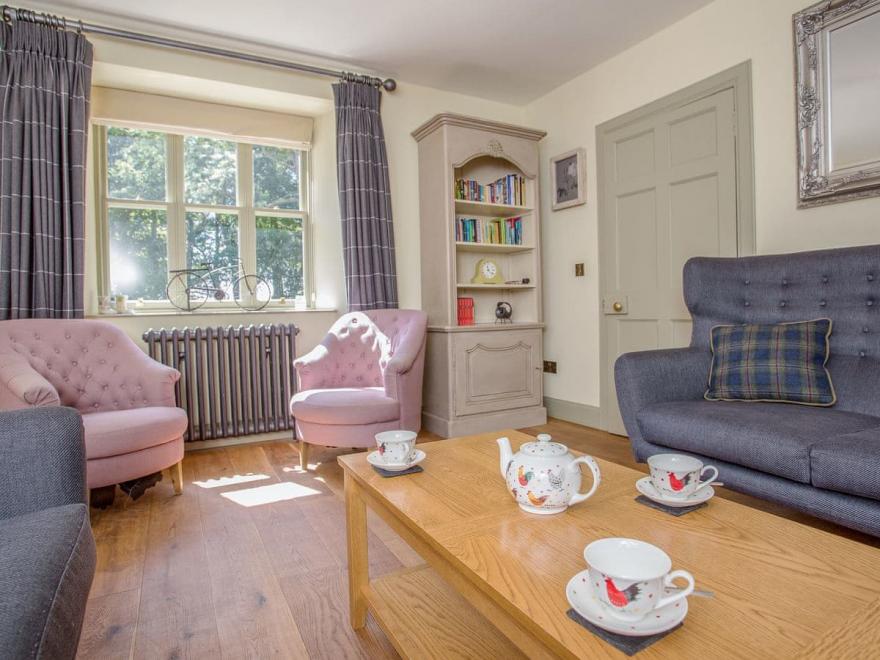 Gardener's Cottage - UKC2427