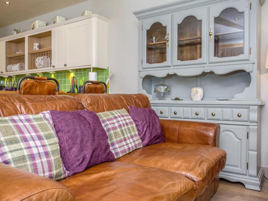 Gardener's Bothy - UKC2429