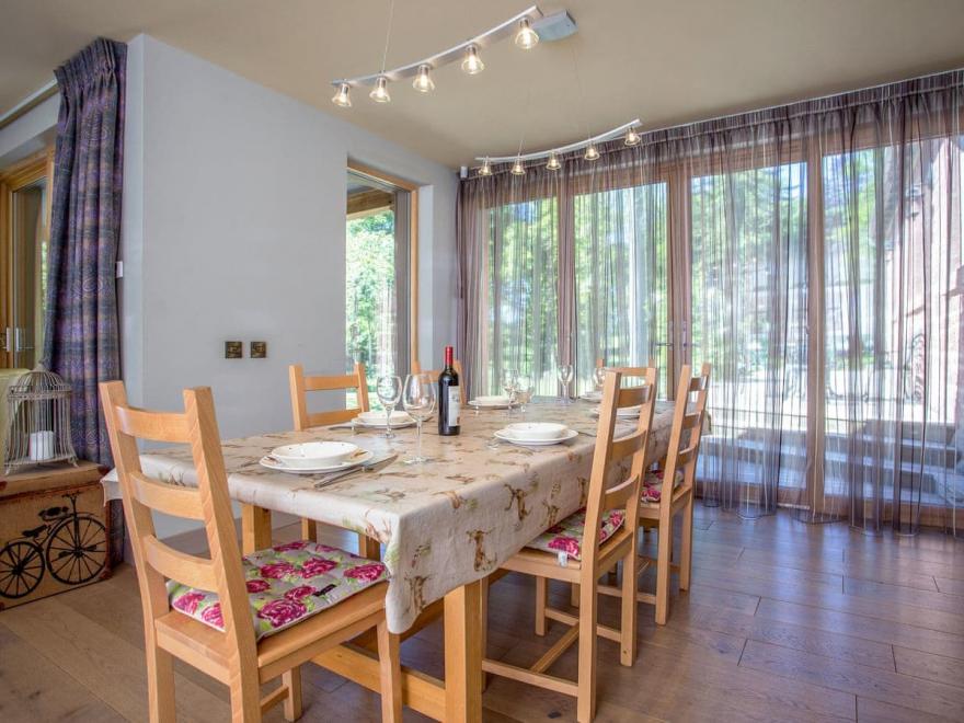 Gardener's Bothy - UKC2429