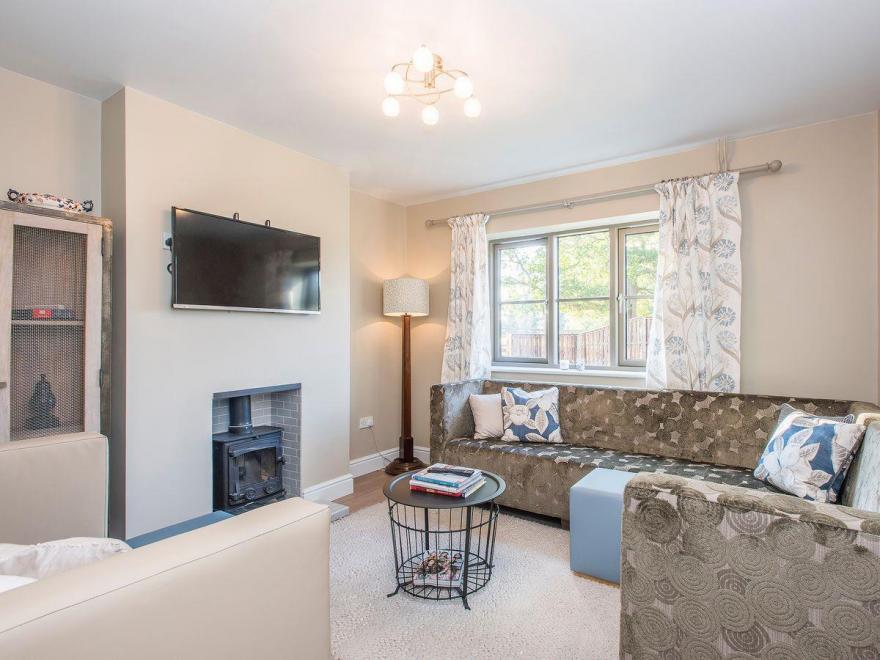 Meadowsweet Cottage-UKC2458