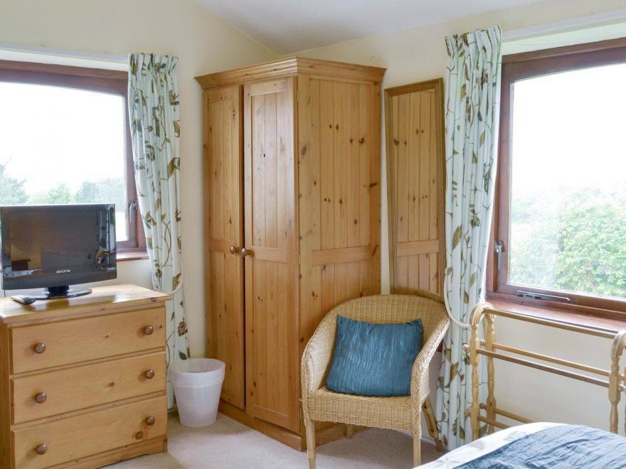 Millook Cottage - E1337