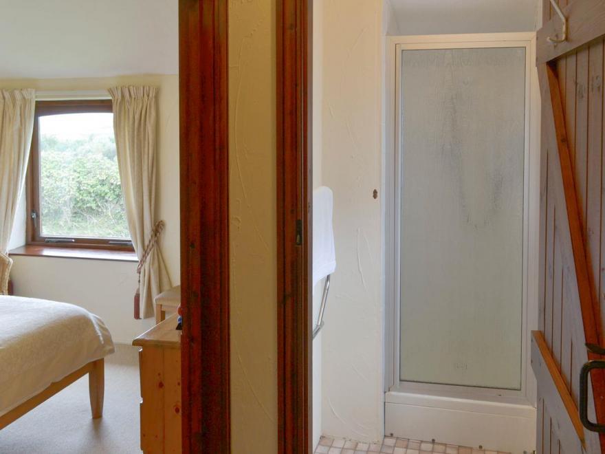 Salthouse Cottage - E1339