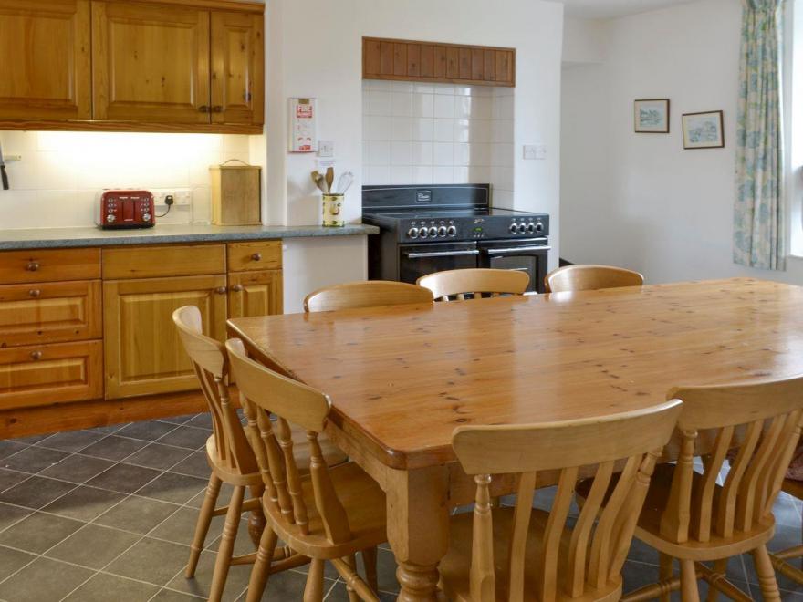 The Farmhouse - E1345