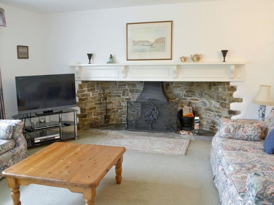 The Farmhouse - E1345