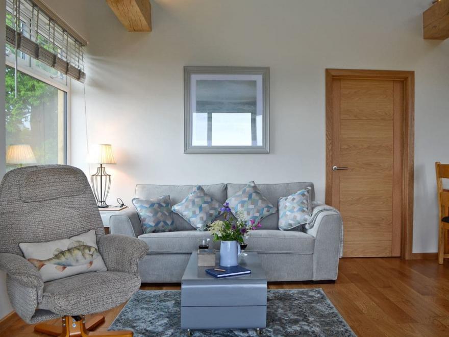 Poacher's View-UKC2488