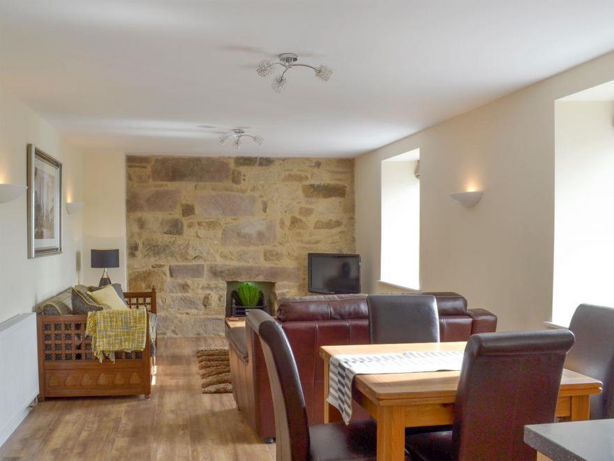 Swallows View - UK4125