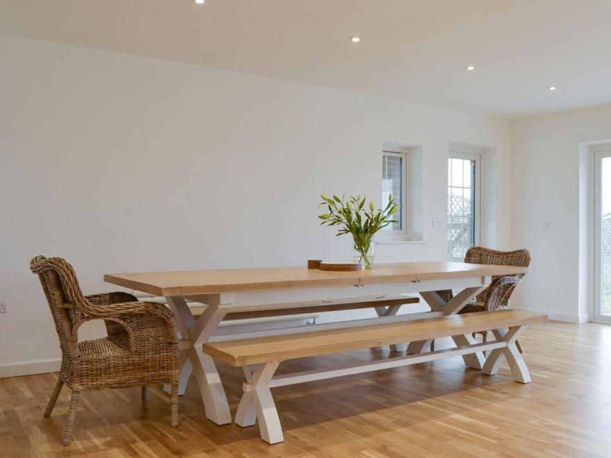 The Orchard - UKC2496