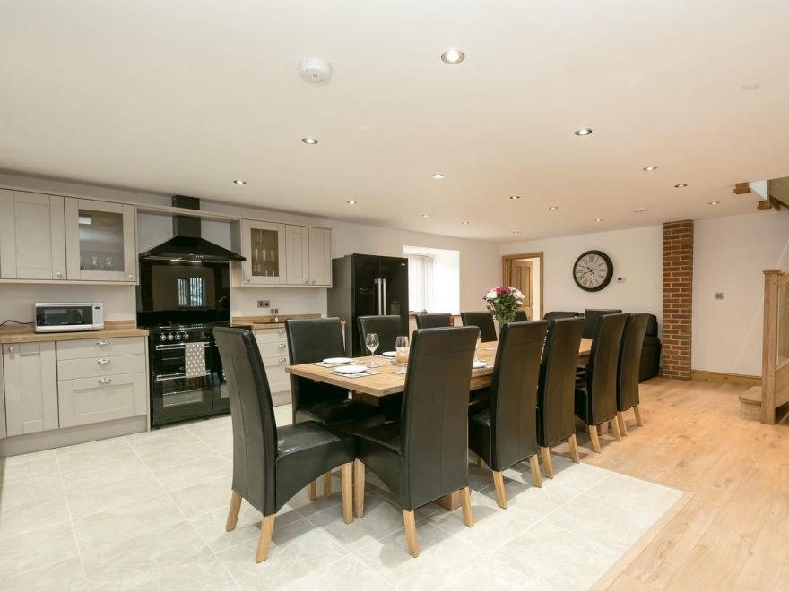 The Great South Barn - UKC2527