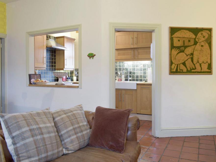 Foxley Bank Stables Main House - UKC2563