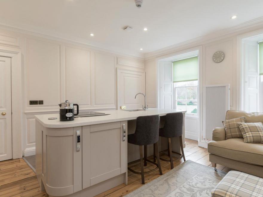 Hexham House Apartment 4 - UK3195