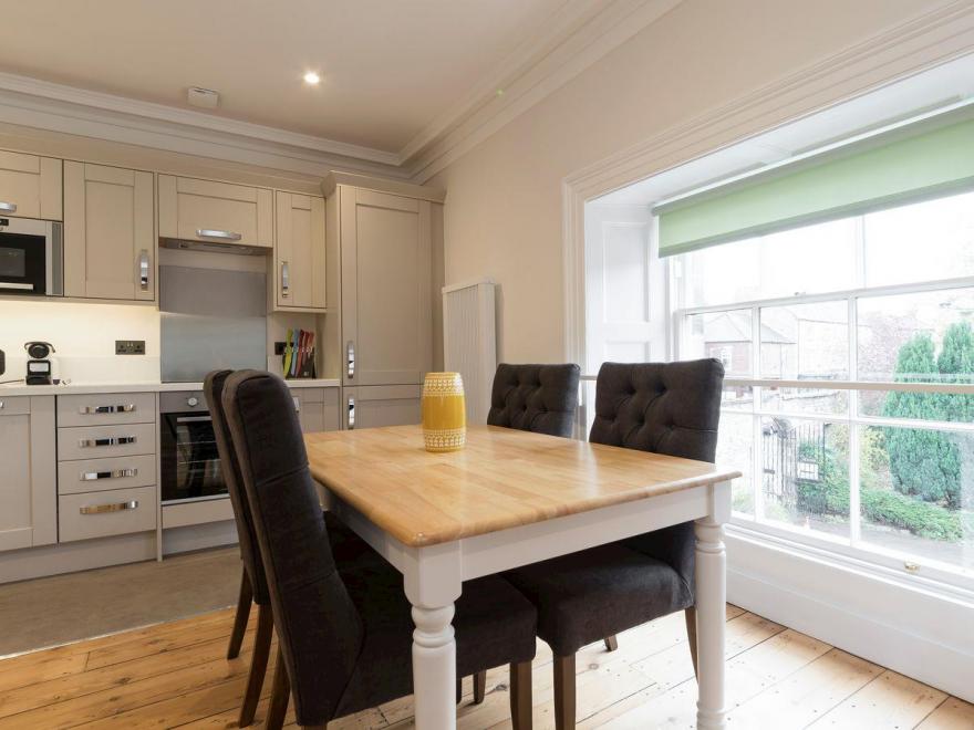 Hexham House Apartment 5 - UK3196