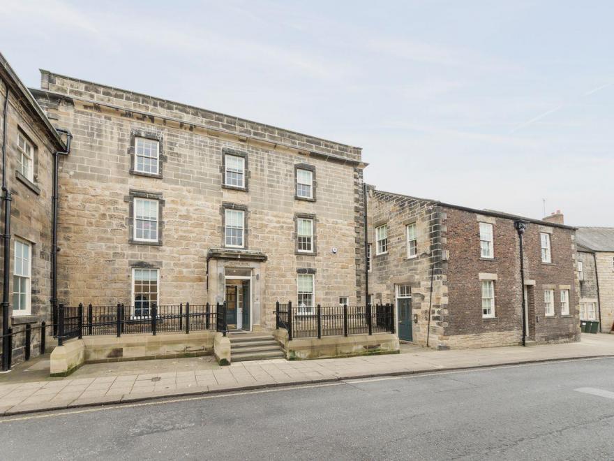 Hexham House Apartment 5 - UK3196
