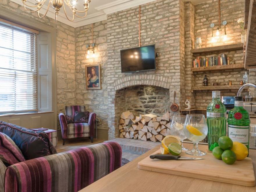 The Collingwood - UK3203