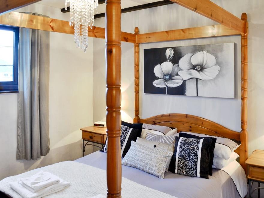 39 Willingcott Valley Cottage