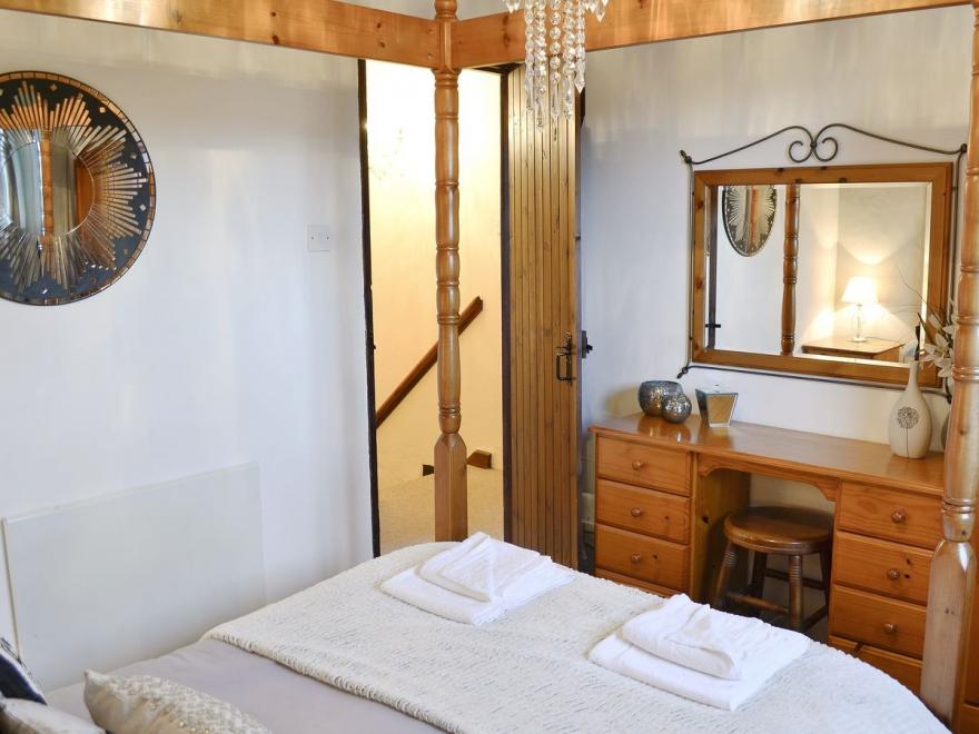 39 Willingcott Valley Cottage