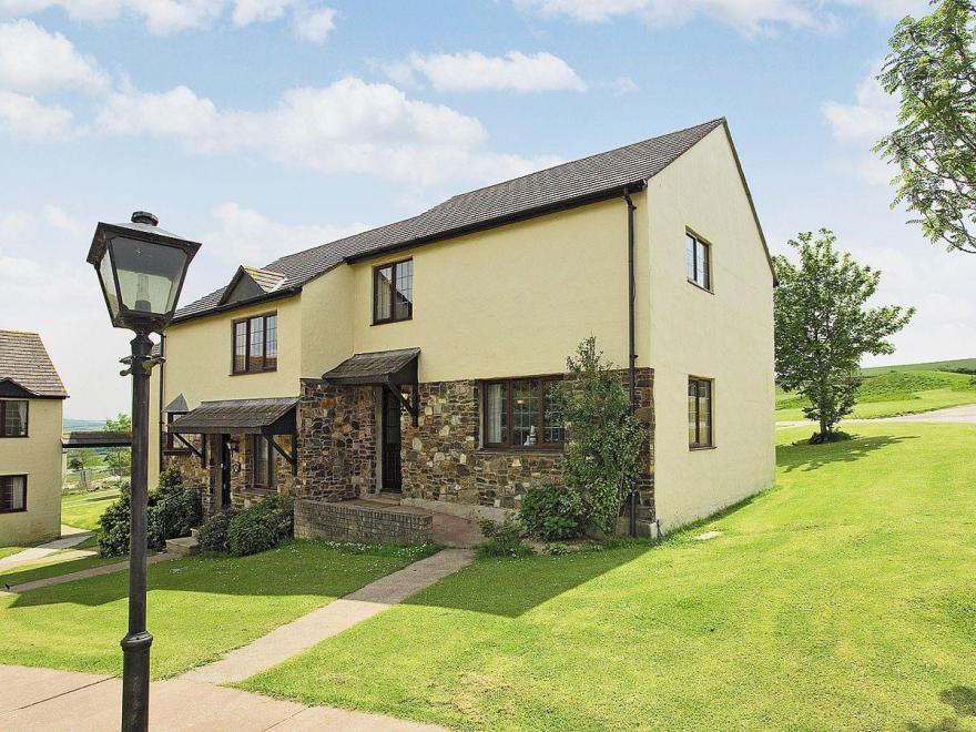 39 Willingcott Valley Cottage