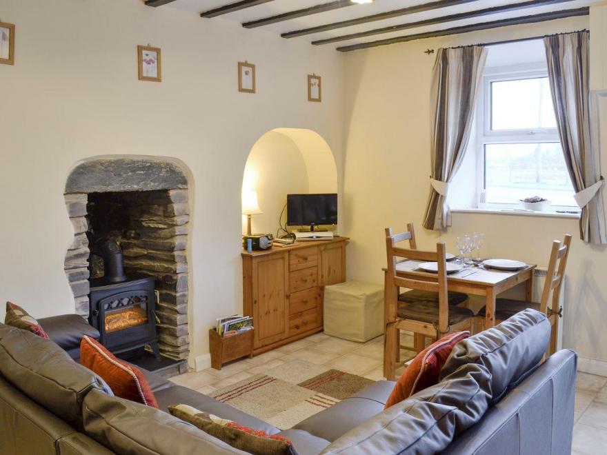 4 Tan Y Bryn Terrace