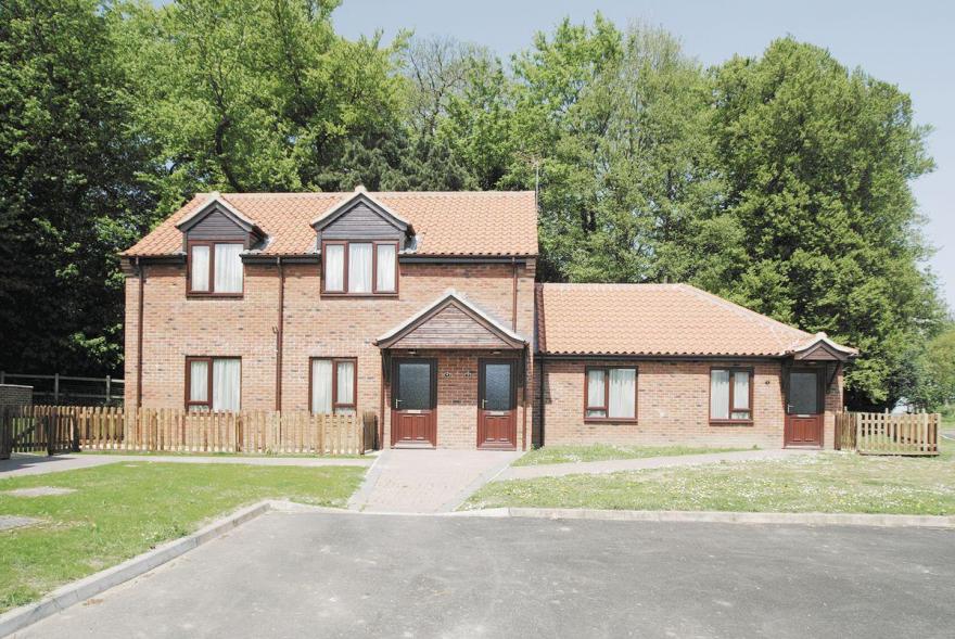 Barley Cottage - W40837