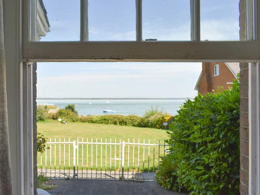 2 Fort Victoria Cottages