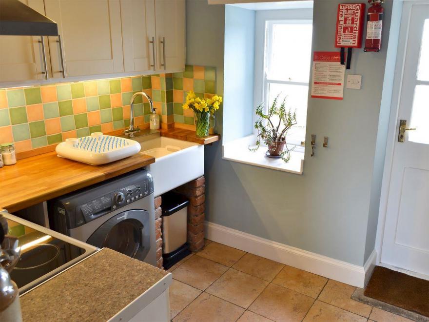 Bal-Maiden'S Cottage