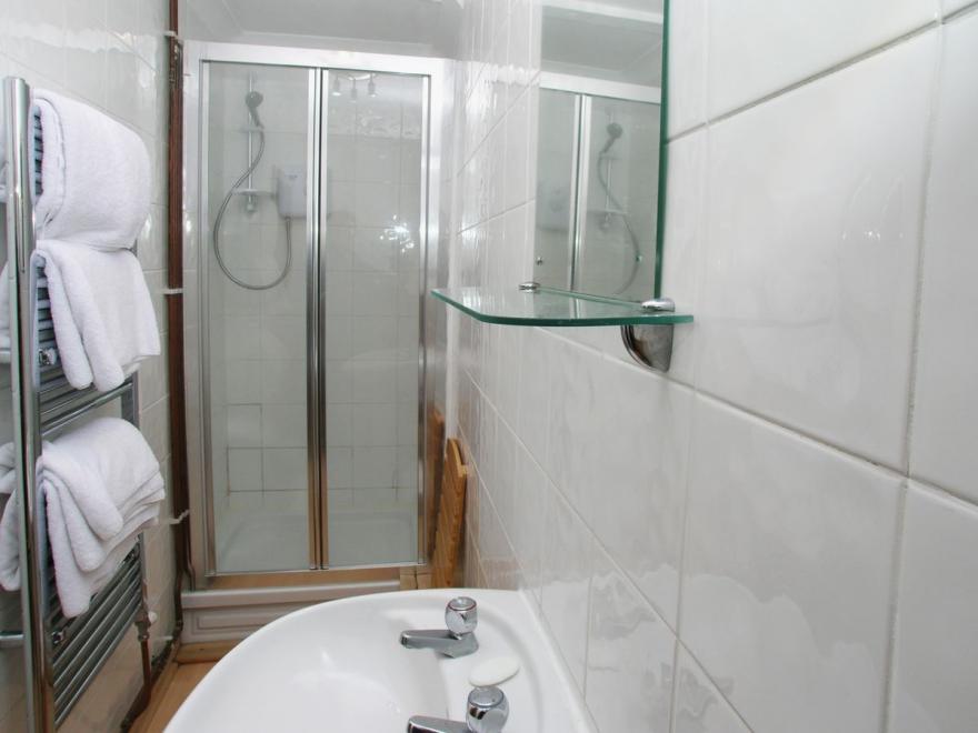 Heather Cottage - W43336