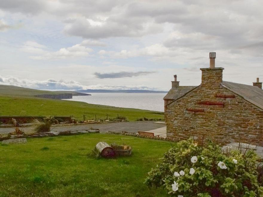 Crofters Rest - W42426