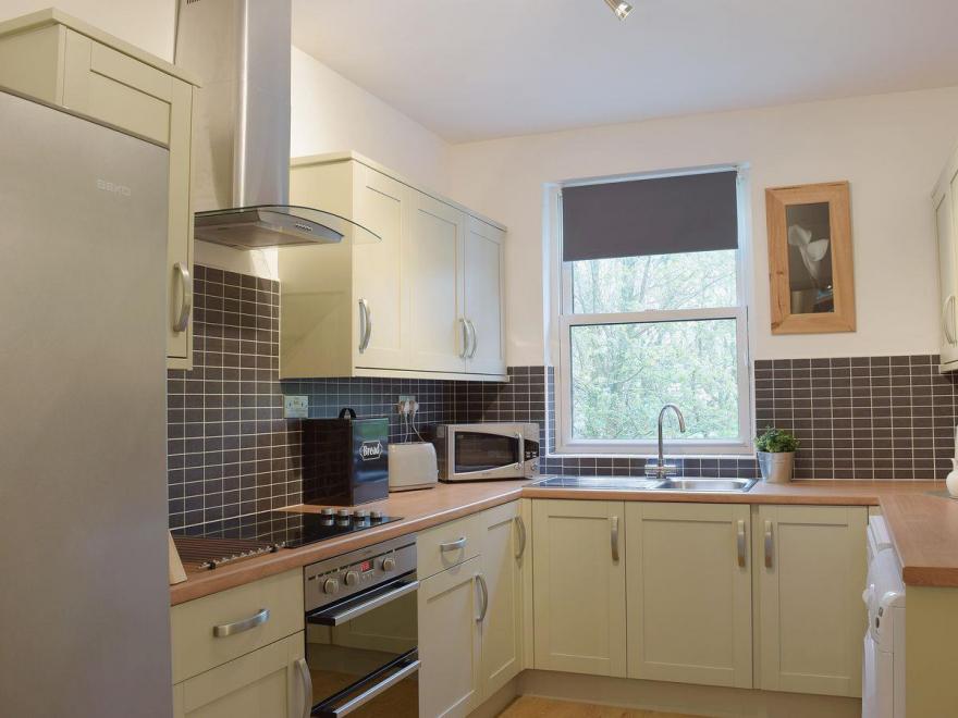 The Roses Cottage - W42499