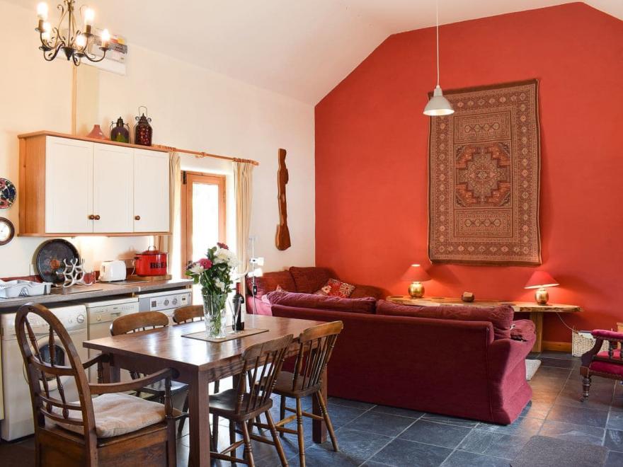 Siop Shoni Bric a Moni- W42764