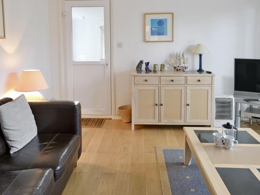 Honey Hanger - W43106