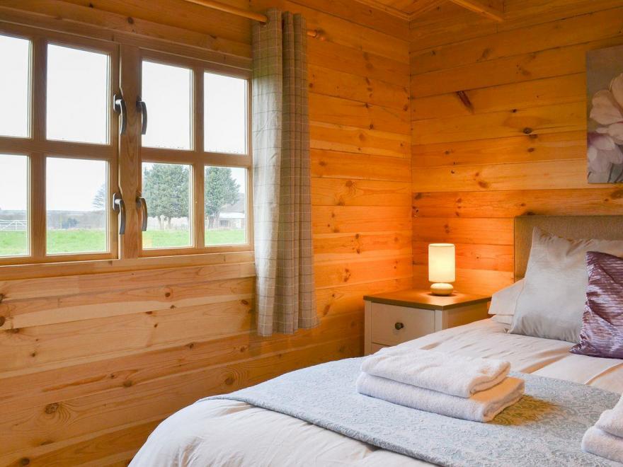 Dukes Wood - UKC2193