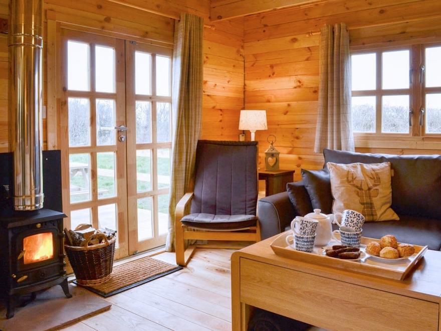 Halfmoon Wood - UKC2194